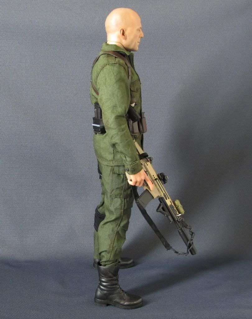 Hot Toys 16 Scale Gijoe Retaliation Joe Colton In Hand Images 5913